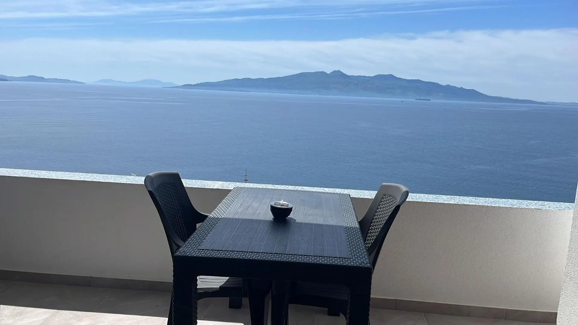 Saranda Apartment Ana